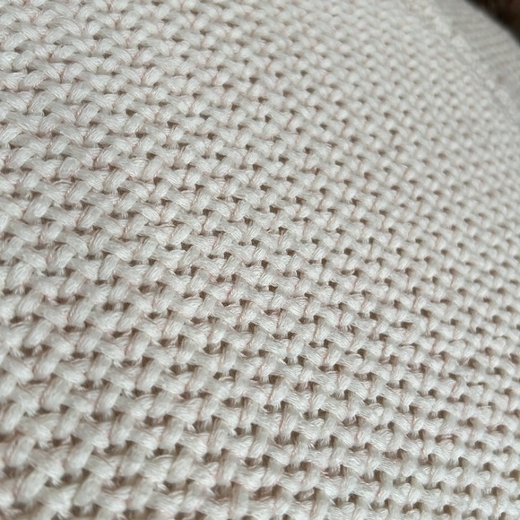 Vince womens XS cream sweater - Picture 3 of 10